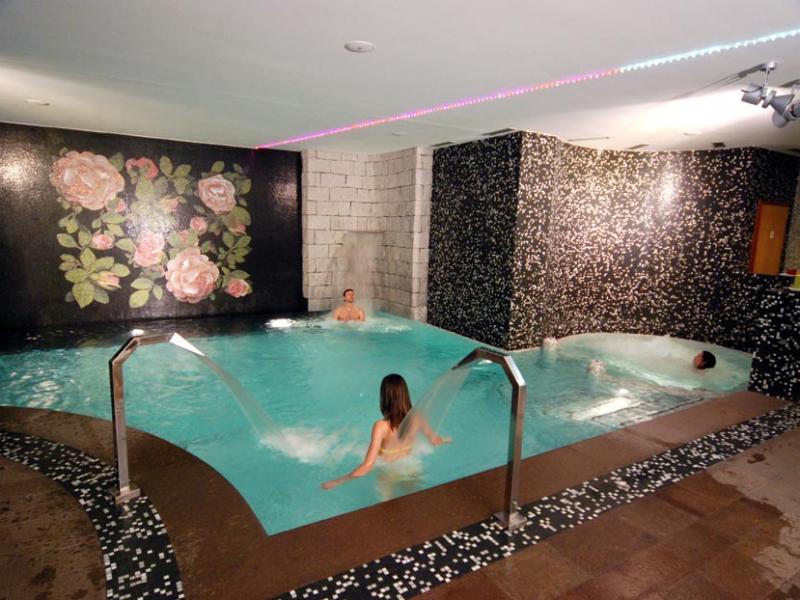 piscina-delle-rose